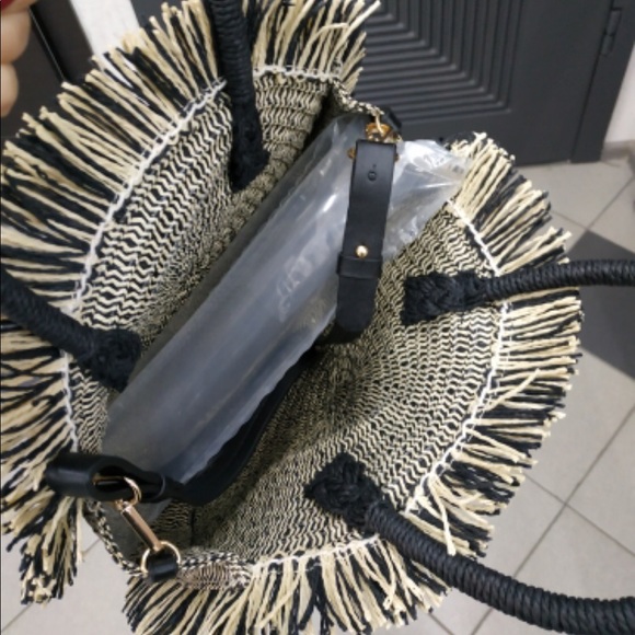 Straw Crossbody Bag - Picture 6 of 7